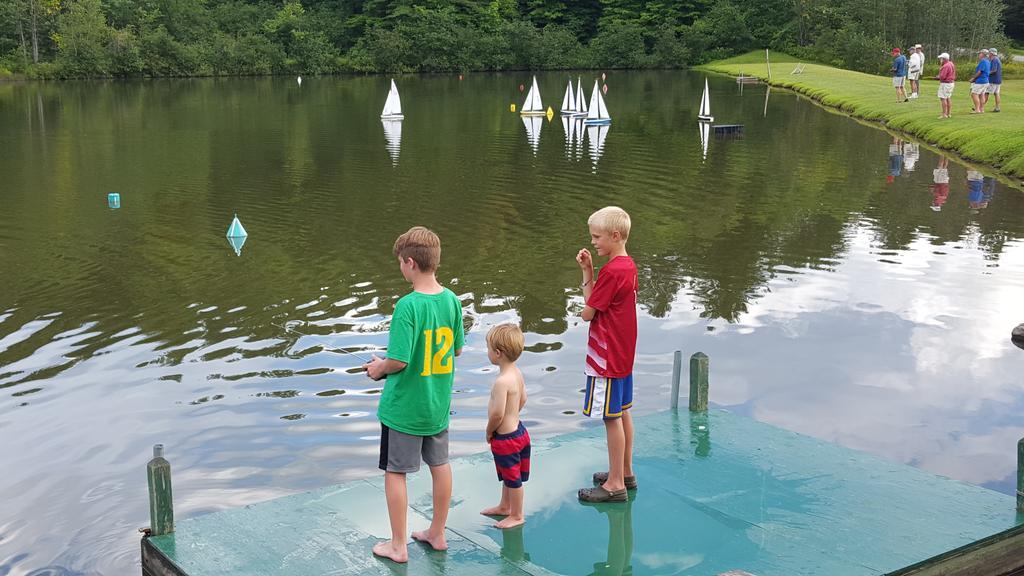 Commodores Inn Stowe Kültér fotó