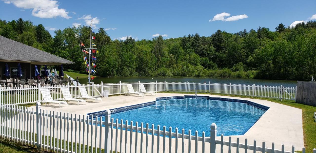 Commodores Inn Stowe Kültér fotó